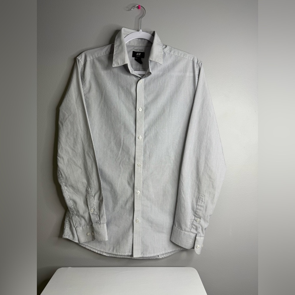 H&M medium long gray sleeve casual dress shirt